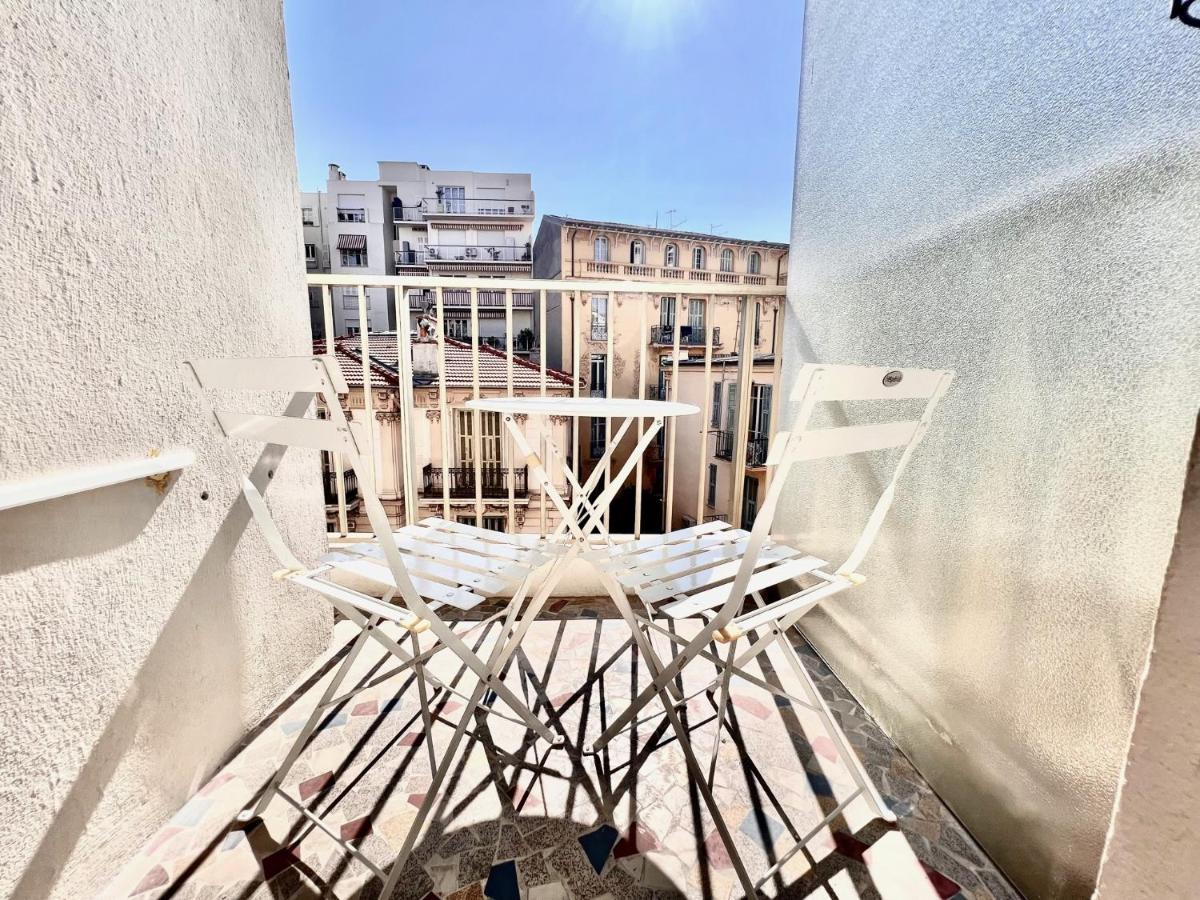 Aparthotel Riviera - Nice Carre D'Or - Large Studio Ac Terrasse - Tres Calme - Balcon Berlioz 2 Bagian luar foto